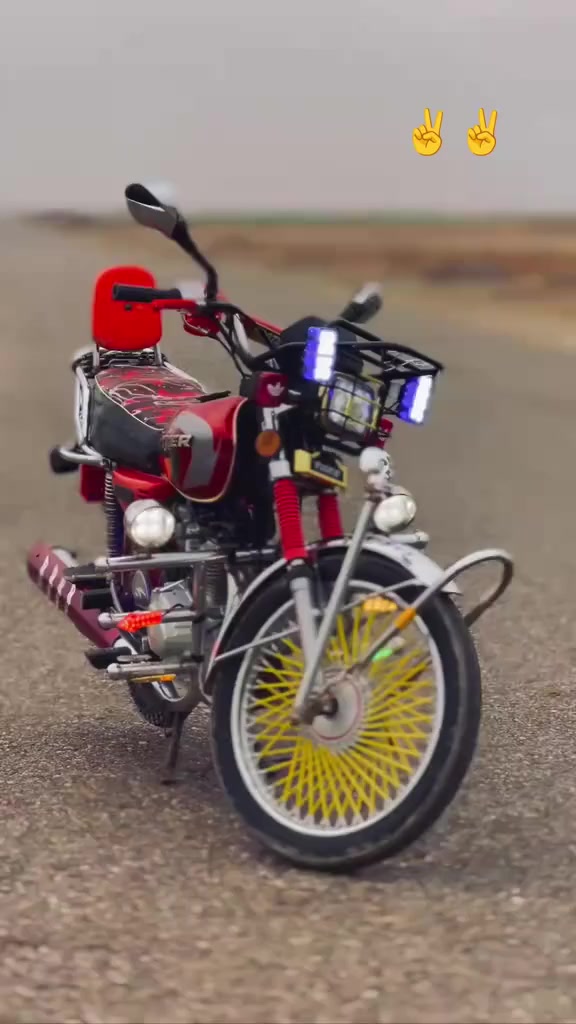 السلام عليكم ماطور تايكر 2019محرك امبدل فقط رنكات وضع شركه ما امبدل بي ايه شي كلو 19وايرمنيه من الف لل ياء كلو شغال تراي 20 كيلو او تدللون السعر 500 او بي مجال قليل للستفسار عل خاص + عل رقم *********** رجاىن الي مو شاري لا يتصل
