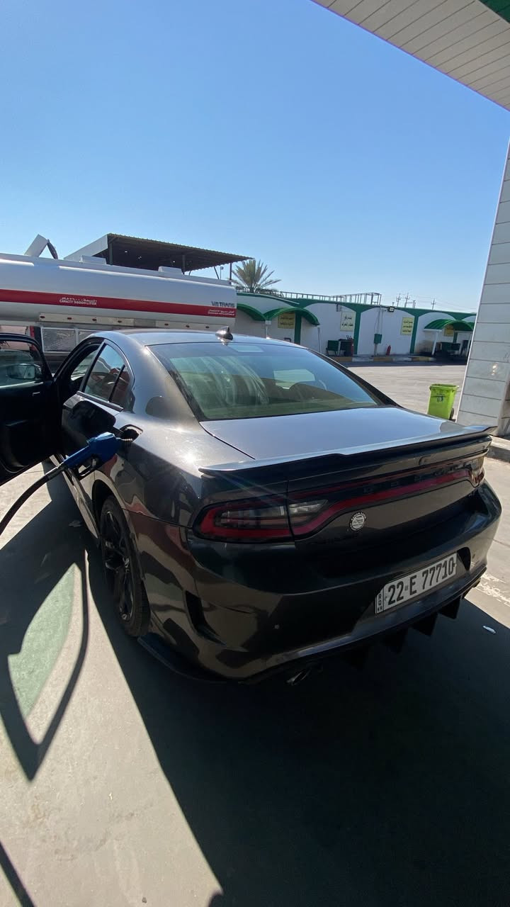 السلام عليكم
جارجر RT2021    
حادثها خلفي بدون ايرباك جاملغ صبغ و باب تبديل و بيها تكحيل ب خشم البنيد و  الدعامية الاماميه مبدلة (لونها يختلف شوية) و بيها شخط ب باب السايق 
مكينه و كير وتبريد كفاله
ماشية 95  كيلو و قابل للزيادة
 السعر 219 و بيها مجال  مكاني بغداد 
***********
