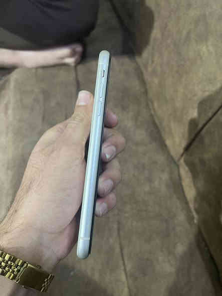 ايفون 11عادي 
ذاكره 128
دبل سيم 
بطاريه 83
نظافه 100✅
السعر(280)
هاتف                                                           ***********
