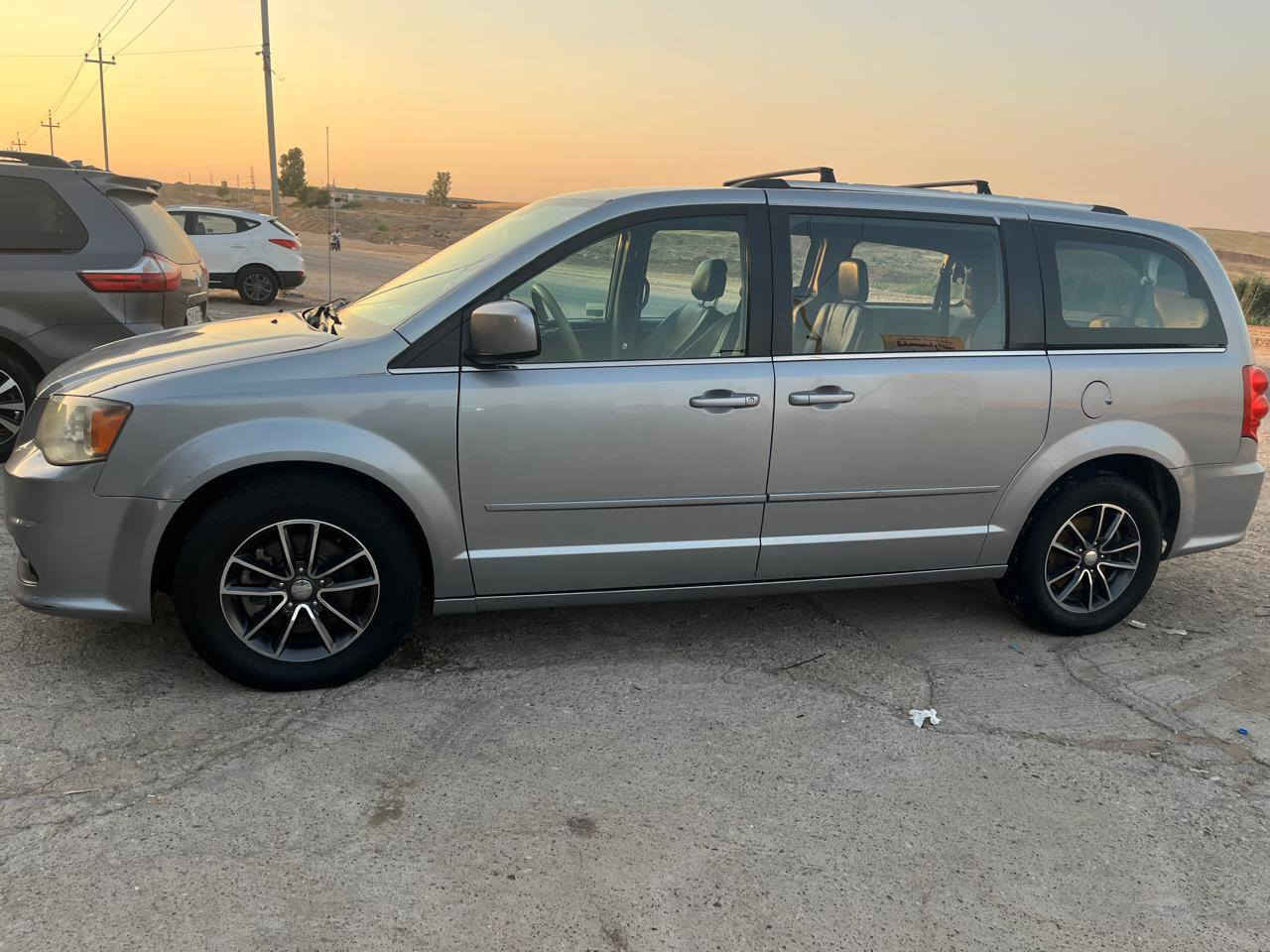 سلام عليكم 
دوج كرفان موديل 2017
رقم سليمانية بسمي 
مواصفات SXT
سعر 160وبي مجال 
***********
***********واتساب خناقين, ديالى
