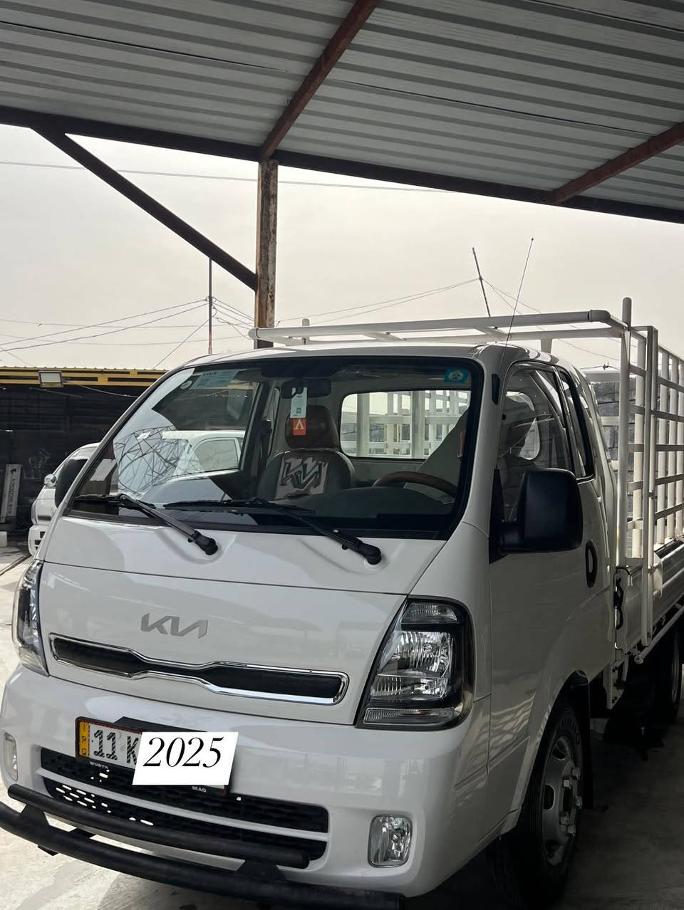 السلام عليكم ورحمة الله وبركاتة
كيا بنكو فحل 4000 
موديل 2025 
ماشية 5000
السياره بوضع الشركة زيرو 
كامله محجر وتحوير تاير 
مكانة بغداد الويسفيه 
***********
