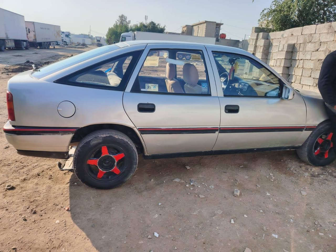 سلام عليكم اخوتي اوبل فكتره للبيع فقط سياره جاهزه محرك 1600 مكفول كير ومحرك لا تنقيص ولا تبخير +كير  عادي  كهربئيات كلها شغاله منضومه زنون #لسعر 28 وبيها مجال مكاني أبو غريب (***********) ومتواجد خاص هم
