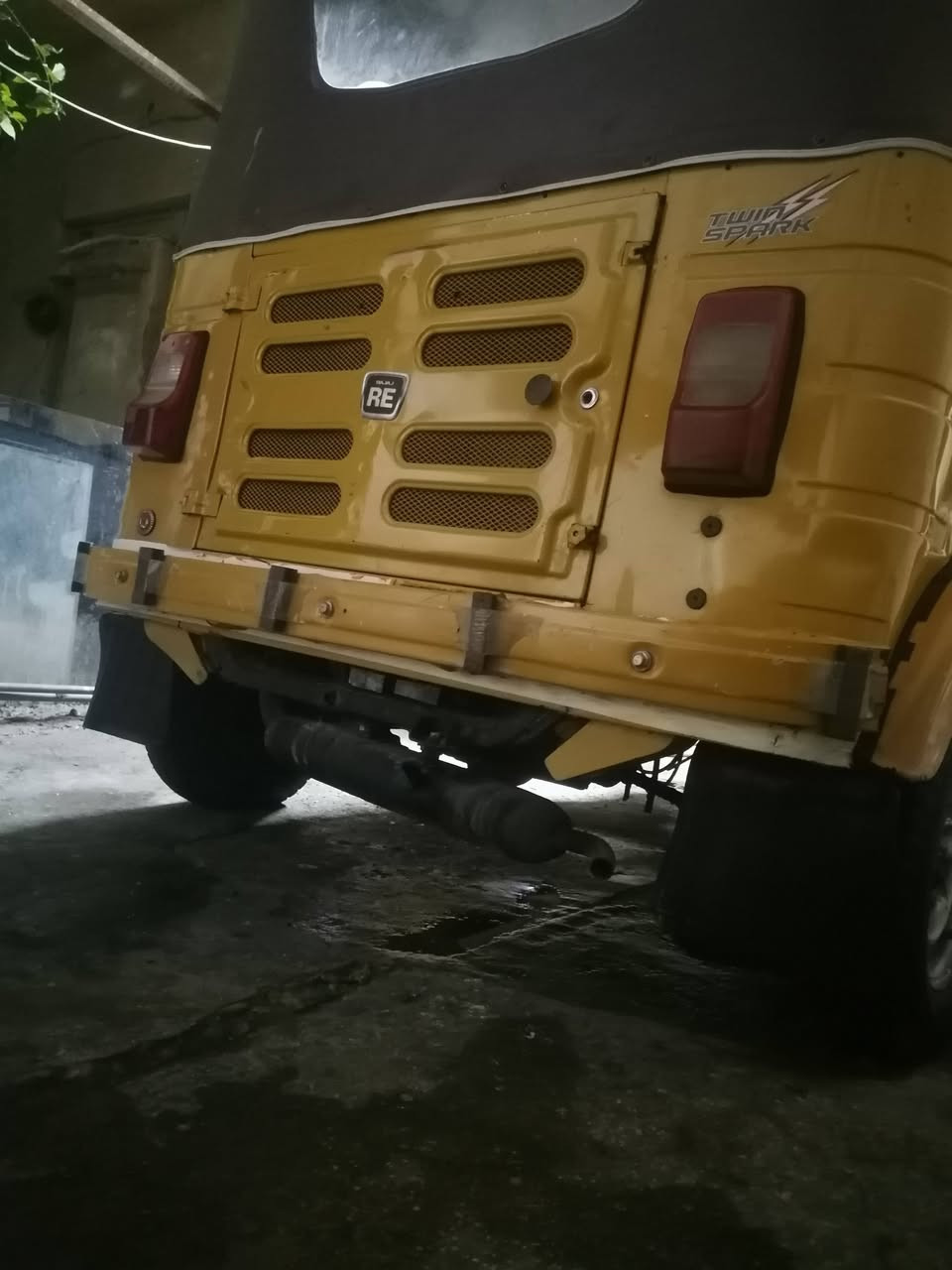 تكتك 19 شهر ١٢ يوم ٣٠
تكتك خير من الله نضافه 90 من 100 شوفت عينكم مكينه كفاله كفاله كفاله بعده ما مفتوحه بس تفيلس كشر نضيف مابي لا صبغ ولا معجون بي شخوط بسيطه وشوفت عينكم كهربائيات كله شغاله بريك المس تايرات جدد  س ع ر 7مليون و خمسميه وبيه مجال  ان شاء الله
*********** وتساب
*********** تصال
مكاني بغداد البياع تقاطع درويش
