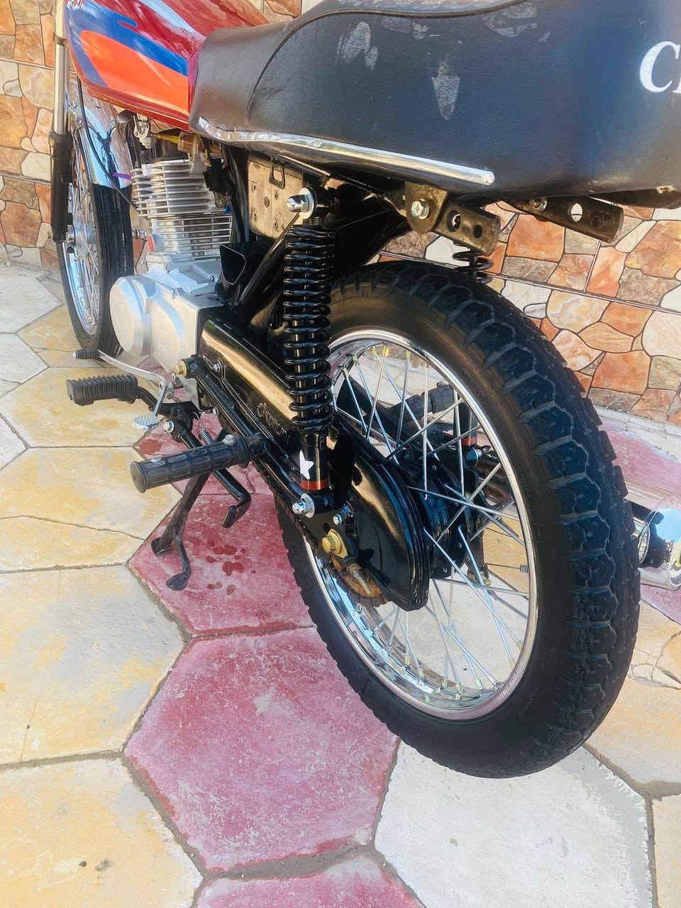 سلام عليكم دراجه كلك سعر 300 🔒مكاني بل مهناويه رقم ***********
