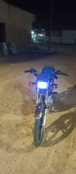 السلام عليكم دراجه لبيع موديل ٢٢ محرك مفتوح مره وحد الدراجه ما تصرف عليه ربع السعر ٣٥٠ وبيه مجال حك جيتك المكان قضاء الدور   ملاحضه مكلف بل نشر  الشراي يفوت خاص ويدلل
