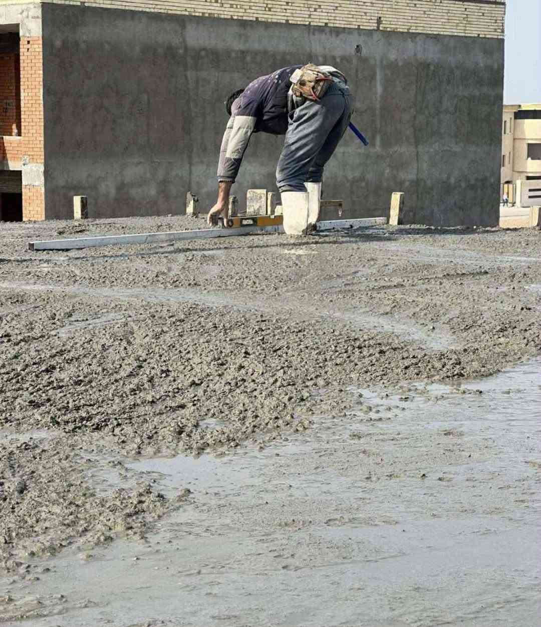 فخامة التصاميم تبدأ من هنا 👷
خلف كل جدار متقن ::::
عقول تخطط ⛑️وأيدي تتقن🗒️✏️ استثمار جودة ومتانه🧾
مع اطلالة هذا العام  نقدم لكم اجمل التصاميم من مخططات معماريه📈 بكافة تفاصيلها الدقيقة 
نعتمد من خلالها على دراسه دقيقه للمساحات وتخطيط هندسي 📏📐مدروس واختيار خامات عالية الجودة مع تنفيذ احترافي يضمن الالتزام بالجدول الزمني والمعاير 
هدفنا أن نسلمكم مشروعاً جاهزاً بالكامل 
او تنفيذ مشروع حسب الطراز الذي يختاره الزبون مع إمكانية التعديل حتى الوصول للتصميم المثالي وكذلك نشرف ع العمل بادق التفاصيل ونحول فكرتك إلى تصميم واقعي يعجبك بجداره لا تتردد بالتواصل معنا 🏘️
الاسعار مناسبه من التصميم والى حدل  الأرض ومعالجتها بالكامل قبل البناء وصب الارضيه 📤 وبناء الهيكل🧱 الى الختام  كل من مواد  وعمل درجه اولى وبمصداقيه تامه وحسب العقد بين الطرفين وبشروط تامه وبخلاف ذلك يفسخ العقد بين الطرفين   للحجز والاستفسار تواصلون معنا ونحن في خدمتكم 
#للاستفسار 
***********
#بناء #هندسه #معماريه
((بناء منازل تسليم مفتاح إضافة إلى بناء كافة المباني بمختلف أنواعها))
 #الموقع #البصره 
#مكتب #الجوهر#العقارات والمقاولات العامه في البصره نستقبل كافة اتصالاتكم في جميع الأوقات
