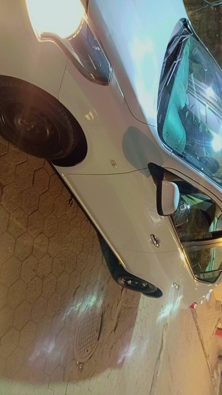 نيسان صني هندي مديل 2020 بيها بارد قليل بالجاملغ للعلم الغرامت عليه نجف واربيل للاتصال *********** النجف, العراق
