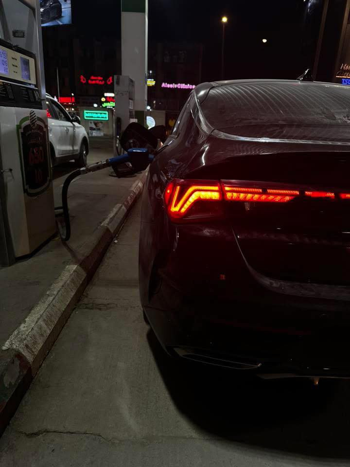 السلام عليكم
K5 (GT Line)
الموديل :2023
نوع المحرك :1.6 تيربو 
عداد المشي : 36 الف ميل قابل للزياده
اللون : اسود
وارد : اميركا 
الحادث:قبغ الصندوك و شوية بالجاملغ بدون دواخل او ايرباك
السيارة اني مستوردها من امريكا

مواصفات :فول عدا البانوراما
1_بصمة +تشغيل عن بعد 
2_حساس جنطه اوتو 
3_اوتو هولد
4_لايت زنون 4 عدسات 
5 _لد نهاري امامي + لد خلفي 
6_كشافات 
7_رادار امامي + كامره رادار امامي 
8_رادار خلفي وجانبي + نقطه عمياء فول حساس 
9_داخل احمر مميز +كشنات جلد
10 _فول تحكم ستيرن +قياده ذاتيه ذكية 
11_كامره خلفية 
12_شاشه حجم كبير 
13_تدفئة كشنات 
14_سايد بريك بصمة 
15_شحن واير ليس 
16_مود درايف 
17_كشن سائق كهرباء 

السياره معتني بيها من ناحية الدهن الاصلي و بانزين بس بيها ملاحضات بسيطة من تجي تشوفها

عنوان : المنصور
السعر:205 و بيها مجال 
 الرقم:***********
