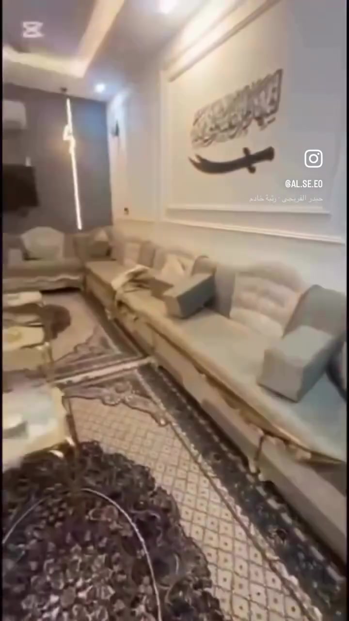 #ورشة السيد🛋️
ورشة السيد لدوشمة القنفات 

تبديل القماش وتصليح الكسر 

تفصال حسب الطلب 

للاستفسار 
***********
