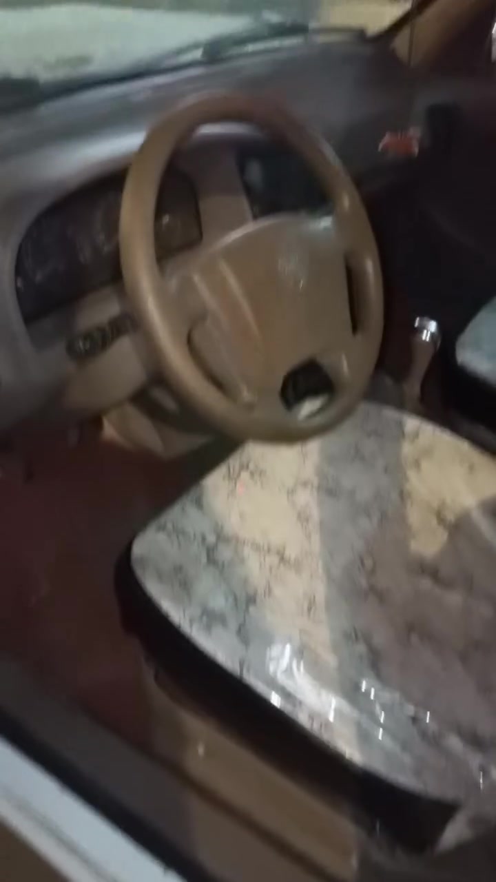السلام عليكم سياره 405 2016 مكفوله
رقمها بصره مابيها نقص مكينه كير حداديه تبريد تخم تاير سنويه جديده غرامات مصفره العنوان بصره المشراك سعرها ب 50 وبيها مجال ***********
