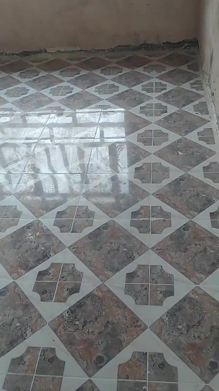 خلفه سراميك متفرق داخل حديثه 
078‪31786933


**إذا كنت صاحب هذا الإعلان وتريد حذفه لأي سبب، رجاءا أرسل رسالة إلى الدعم الفني**