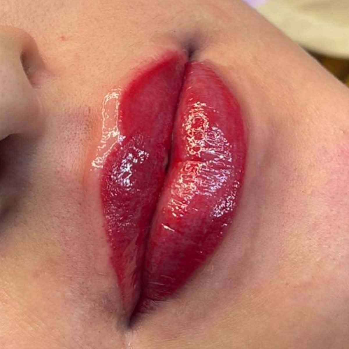 نبأ الشمري مستمࢪين وياڪم بأحـلا عـࢪوض تنوࢪون الصالـون بجيتڪم
 ألإبدا؏ مستمࢪ ويا ديڤا 😎
 ألعنوان ألسماوه ألغࢪبي مقابل متنزه ألوࢪده صالـون ديڤـا ♡***********

https://www.instagram.com/diva_saloon_h.smawa?igsh=N2RmMHUzeHhlNWV0
