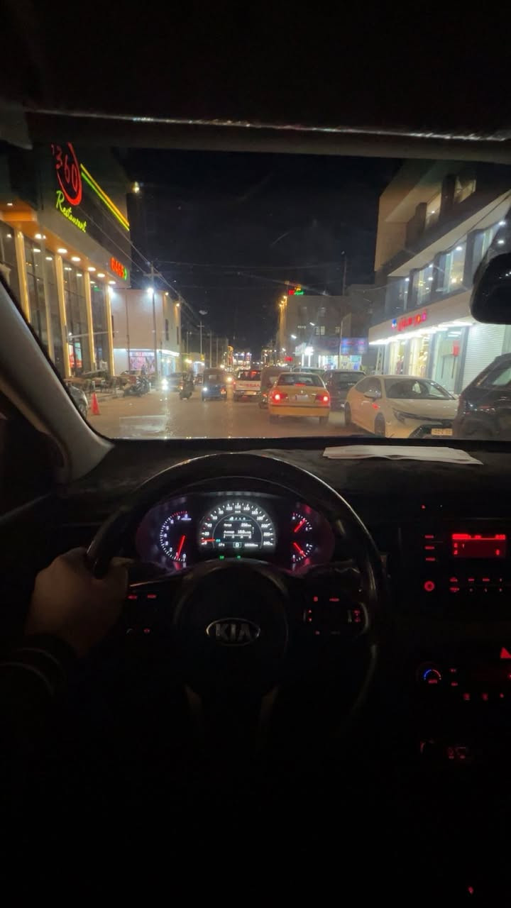 السلام عليكم سورنتو للبيع 2016 رقم بصره تحويل ثاني يوم ماشيه 124 مكان السياره ميسان ‭0770 799 3477‬
