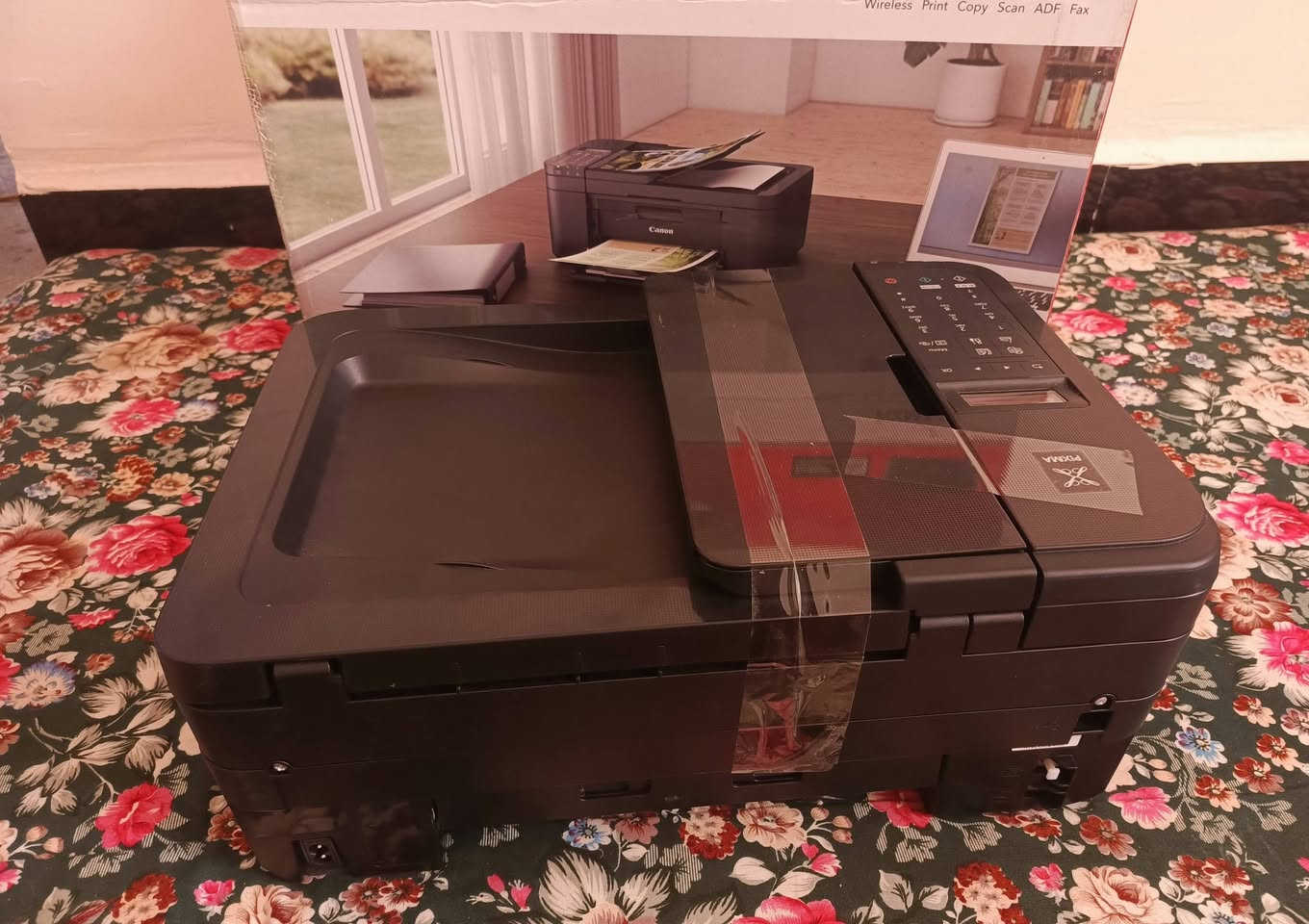 طابعة Canon pixma TR4640 طبع واستساخ وسكنر وجهين جديدة ساحبة 100 ورقة حاليا عاطلة دكمة التشغيل مايعة من الصوبة 
*********** بغداد
