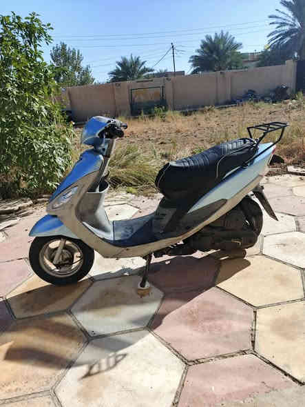 سلام عليكم للبيع ماكس منغولي 120 درجة بلاديه على  وضع شركة سلف وهندر كهربائيات كلها شغاله جاهزة من كلشي كيج بانزين شغال كيج سرعه شغال  
مكاني بغداد التاجي يم جسر مصابيح السعر 500 وبيه مجال ***********
