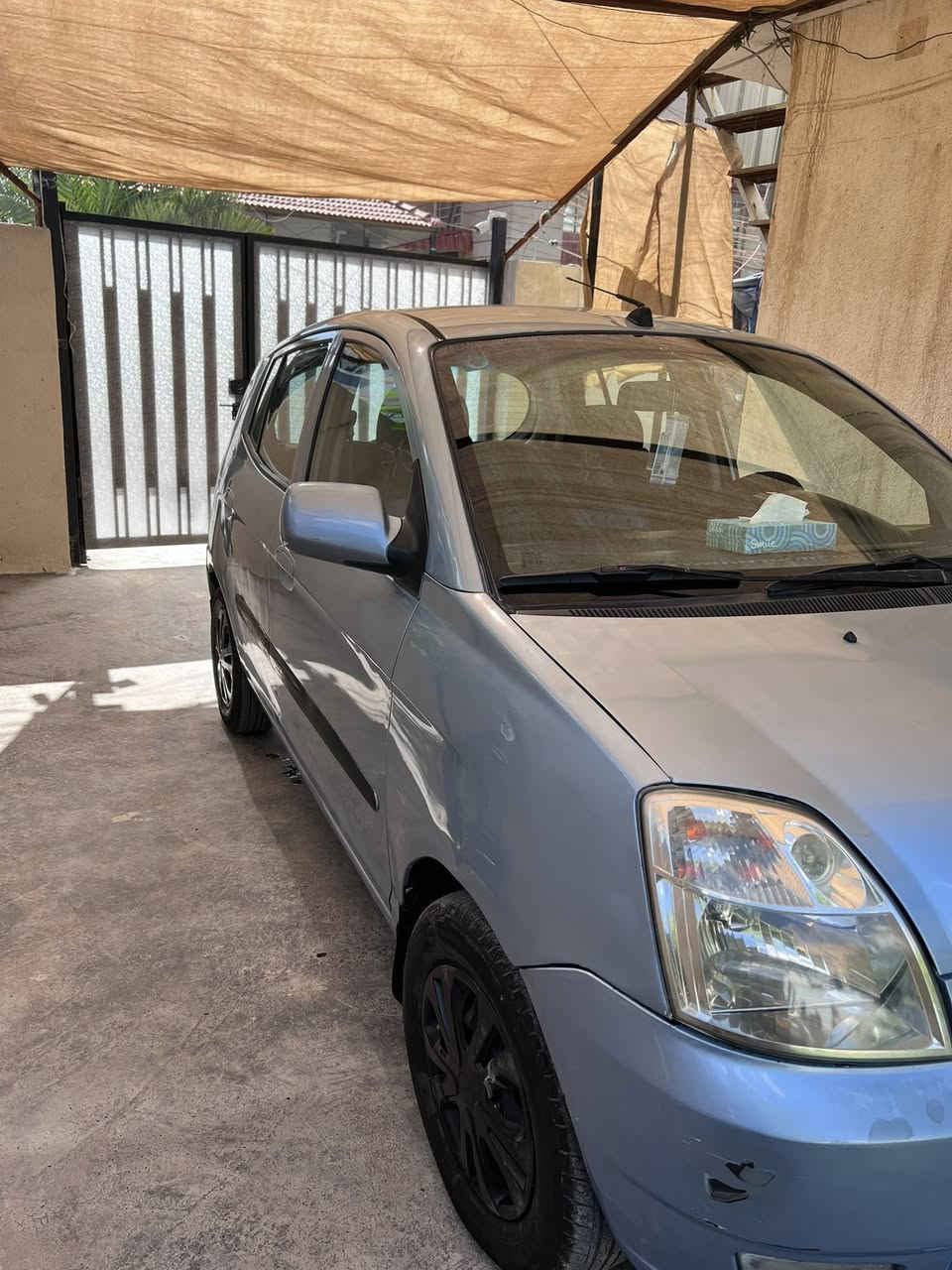 السلام عليكم كيا بيكانتو موديل 2006 مصبوغه عام جماليه مكينه كير صدر تبريد بحاله جيده شاشه اندرويد كامره خلفيه السعر ٦٠وبيها مجال بسيط رقم بغداد باسمي تحويل مباشر عنواني بغداد الغزاليه ***********

