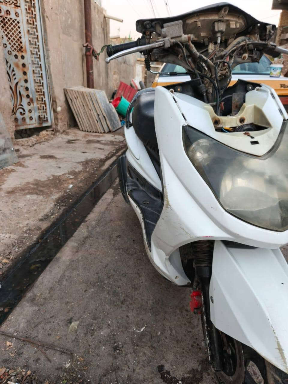 سكنس ب350 وبيها مجال مكاني الباوية *********** رقم صاحبها موجود واتساب الكفر الامامي موجود
