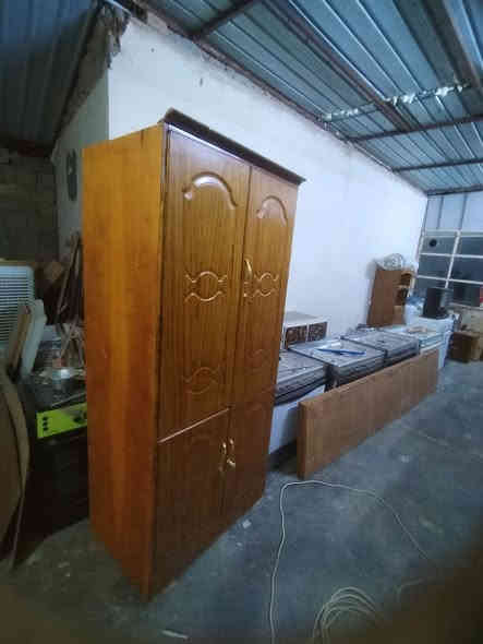 للبيع العنوان بروانه حي الشرطه قرب مول فراس استفسار على الواتساب ***********
