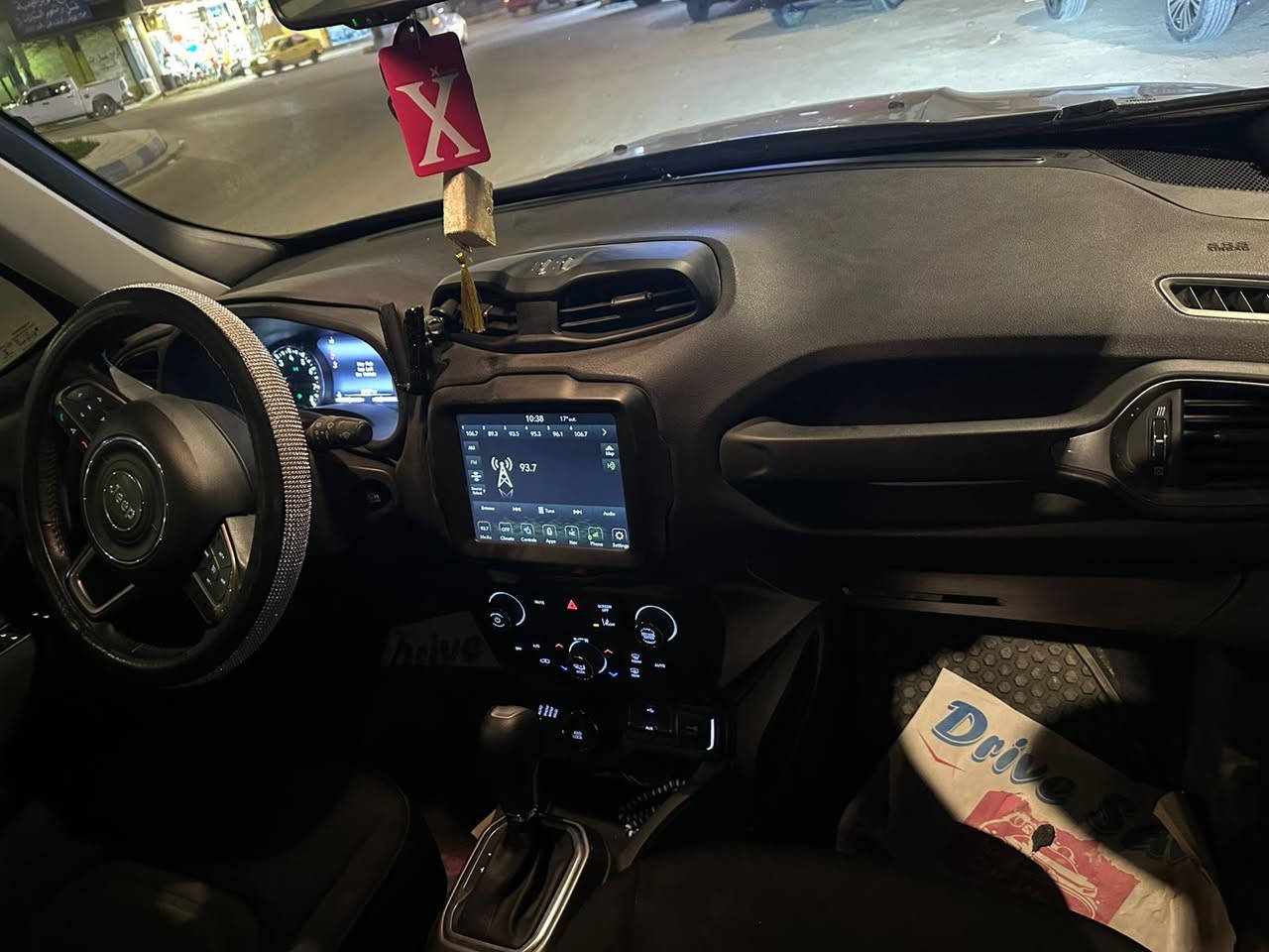 جيب رنگد ٢٠٢٢ محرك ١٣٠٠ تيربو جديدة جدا ماشية ٢٠ الف مايل
فور ويل  و رادار وسايد بريك بصمة وشاشة كبيرة  و تشغيل عن بعد 
وبعد مواصفات هواي
حادث جدا بسيط بدون ايرباك والصور بالمنشور وبيه صبغ صفحة كلير من امريكا 
مابيه اي كلوب بالدشبول
كير محرك تبريد كله بشرط
رقم بغداد دولي باسمي
المكان الحلة 
للاتصال / ***********
السعر ١٢٠$
