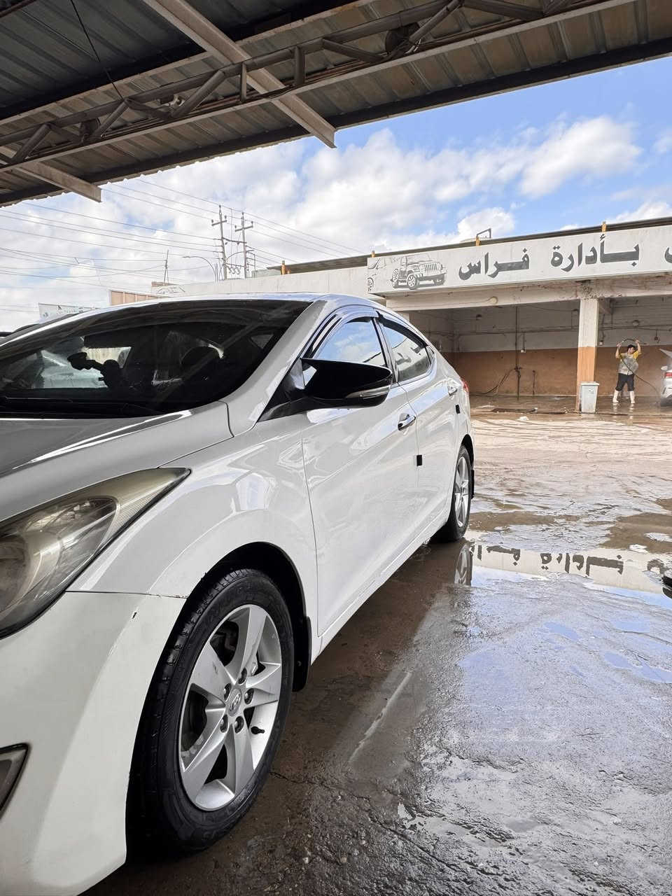 سلام عليكم بيع او مراوس حسب القناعه
السيارة : هونداي النترا

 الموديل : 2012

اللون : ابيض 

اللوحة : (اربيل هزه وسنوية كلو جديد ب اسمي شرط الوكالة والتحويل والغرامات )

السعر :  125$ورقه

بدون ضرر ولا بارد ولا تبديل فقط ملاحضات خفيفه 

_____________________

الــمــواصــفـــات  فول + فتحه + تحكمات ستيرن 

 (تبريد+ تدفئه شرط)

{1} جامات كهرب

{2} شاشة كبيرة  + سستم سماعات 

{3} اشاير بل مري

{4} كامرة خلفية دوارة مع الستيرن 

{5} 4 دسك 
 
{6} طخم تاير جديد

{7} باتري جديد

{8} محرك 1600"

{9} فول تحكم ستيرن 

{10} جام اوتو يصعد دكمة وحدة وينزل كذلك

{11} منفذUSB

كشنات جلد 

 سياره  جاهزة من كلشي مال بيت ما متعوبه 
   

للإستفسار متواجد واتساب📞

***********
