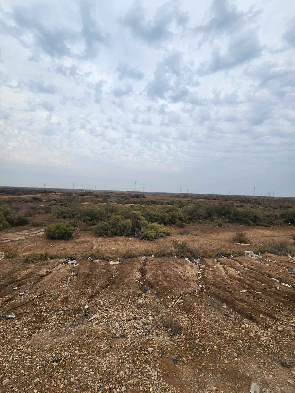 السلام عليكم أرض للبيع مساحه 8دونم عقد 35 زراعي يندار بسم المشتري وجه على الشارع وجه 100 متر على الشارع العام كوت حي قرب مفرق الموفقيه مجاور البانزين خانه البدري السعر 22 او بيها مجال ***********
