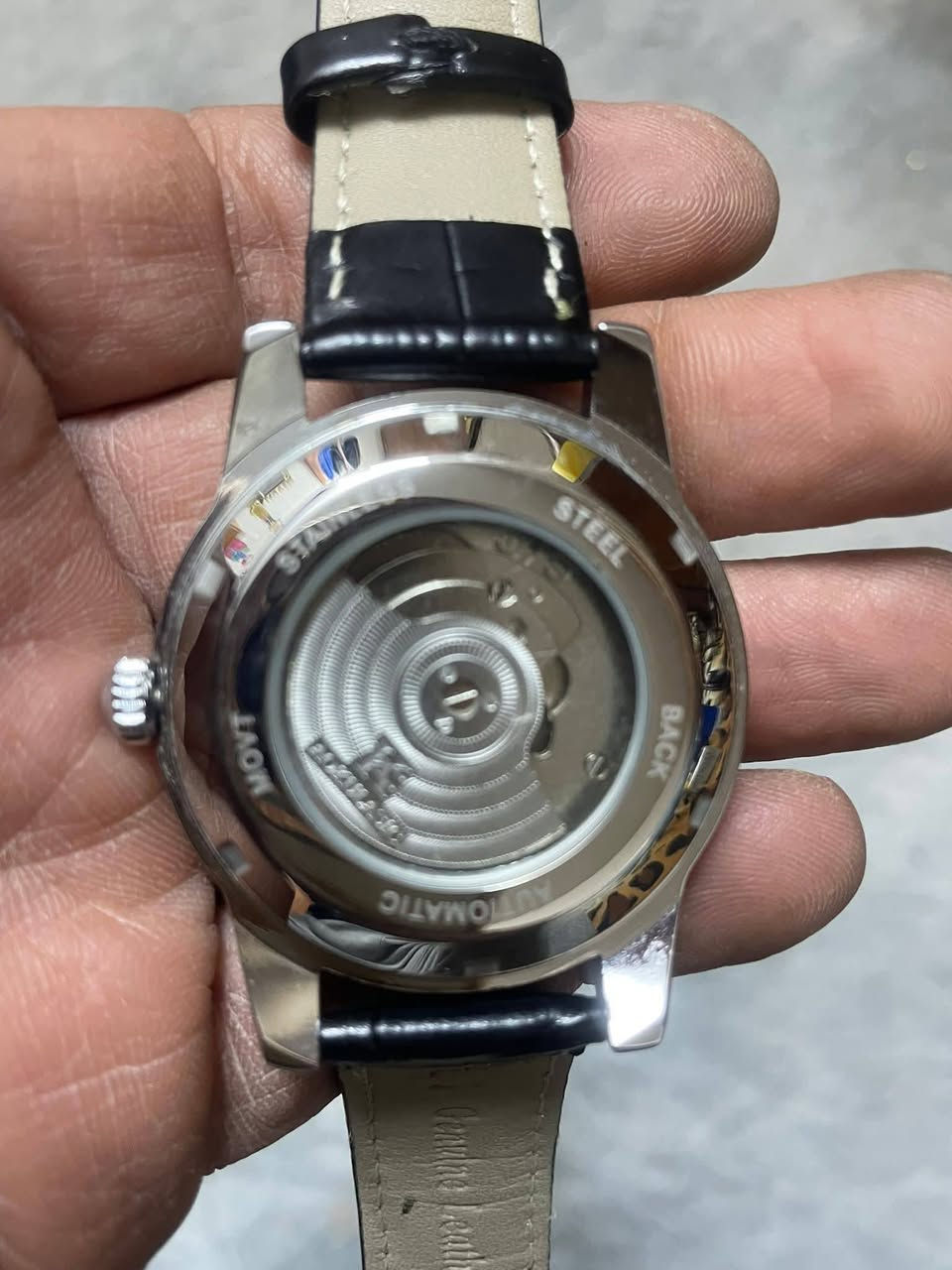 ساعة اوتو ماتيك الثقيل اعلى سعر ابيع


**إذا كنت صاحب هذا الإعلان وتريد حذفه لأي سبب، رجاءا أرسل رسالة إلى الدعم الفني**