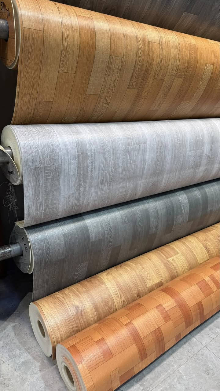 انتهى وقت الارضيات ليث للمفروشات  توفر لكم 
⭐جلد أرضيات ⭐
-مناسب لجميع انواع الديكورات والتصاميم(...)
يستخدم في المنازل🏡والمكاتب🏦والمطاعم🏫والمحلات والشركات وغرف الاطفال والمطابخ
سهل الفرش يمكن فرشه بدون كادر مختص
يمكن وضعه بدون مادة لاصقة
-مبطن من الأسفل بمواصفات عالية جداً 
صناعة اوربية درجة اولى 🇧🇪 بلجيكي
عرض 4 متر والطول حسب قياسك  (م٢) ثقيل +قوي
😍اذا حاب تغير 🎨شكل الارضية🖼 ما عليك بس اختيار اللون 
والقياس🤩 المطلوب🥰
علما ان القياس على المتر المربع للحجز والإستفسار الاتصال على
***********
او مراسلة الصفحة
