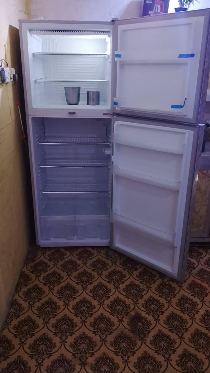 ثلاجه جديده صار شهرين مشتريته بس العوز خلاني ابيعه
السعر 400 الف قفل بيه ضمان


**إذا كنت صاحب هذا الإعلان وتريد حذفه لأي سبب، رجاءا أرسل رسالة إلى الدعم الفني**