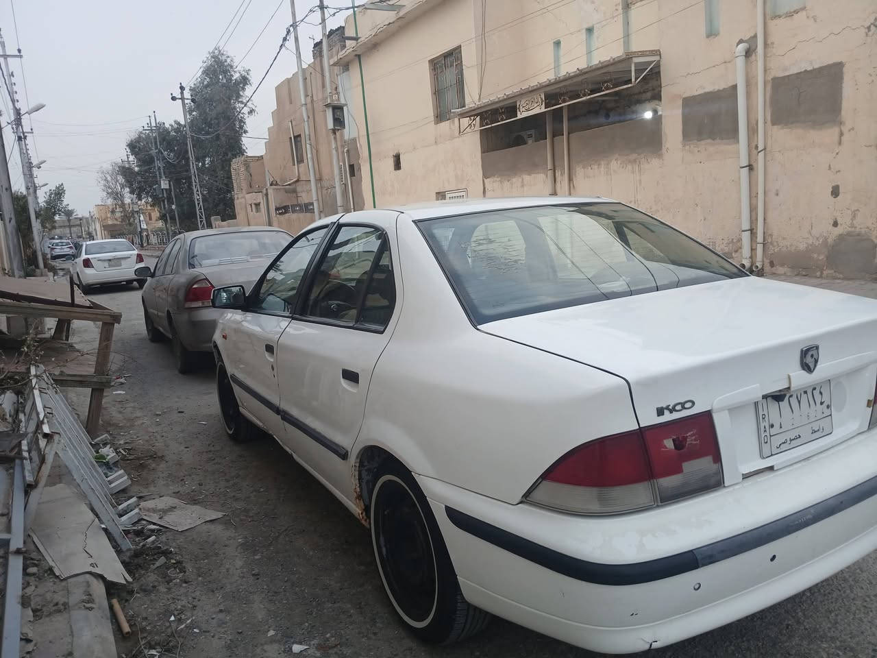 السلام عليكم سمند 2011 كير ومكينه خير من الله تخم تاير خط ابيض جديد تبريد ثلاجه باتري جديد كهربائيات كلها شغاله حداديه نضيفه مابيها نقص اي شي خير من الله السياره جاهزه ملاحظه السياره مصبوغه عام اثر جراد واكعه القمريه ع قماره ومصبوغه ابيع عام مكان السياره كوت مركز مدينه السعر ٣٠ وبيها مجال بسيط رقم ***********
