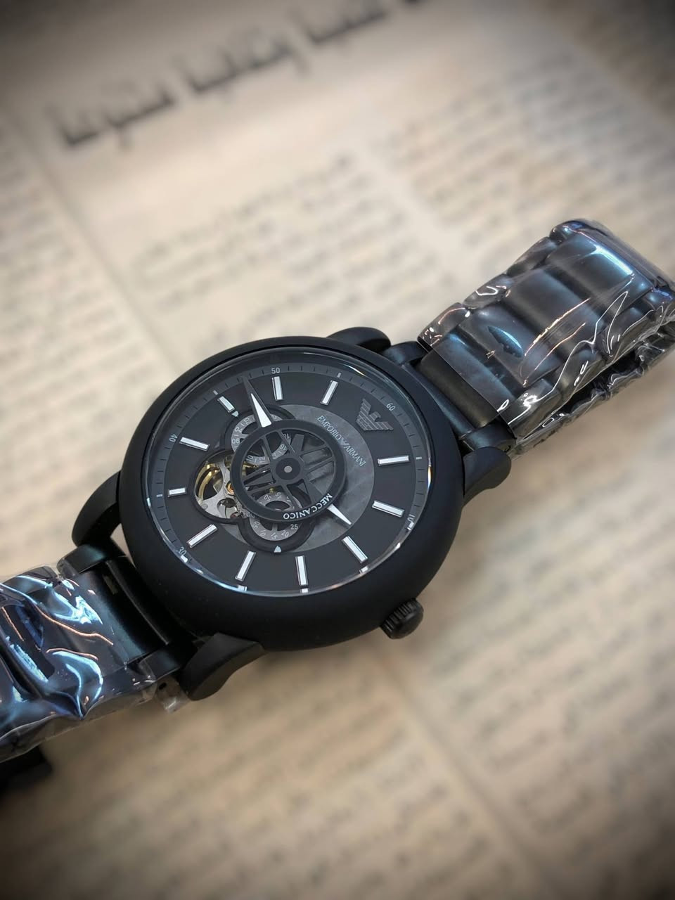 ساعة رجالية أوتوماتيك طراز لويجي من إمبوريو أرماني (Emporio Armani Luigi AR60010) بهيكل أسود وسوار من الفولاذ المقاوم للصدأ باللون الأسود
السعر 170 الف بيها مجال 
يتوفر توصيل لكل المحافظات


**إذا كنت صاحب هذا الإعلان وتريد حذفه لأي سبب، رجاءا أرسل رسالة إلى الدعم الفني**