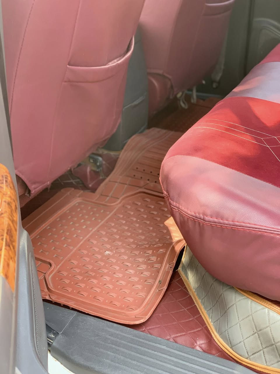 فلاونزه مديل 2015 كير اوتماتيك كفاله  رقم بصره بسمي تحويل ثاني يوم 

سنويه مجدد مكينه كير حداديه اصوليات كلها كفاله 
شاصي 19 دوشمه ارضيه كلها كامله تخم تاير برجستون جواها 

مكان البصره ***********
