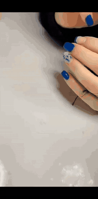 ⛄️🎄عروض رأس السنة من أيلين بيوتي ✨🎁  🥳 ة تحتاج أظافر ورموش تبرق! احجزي...