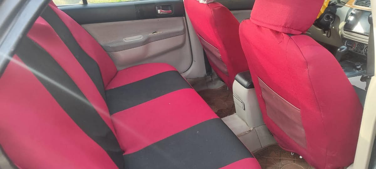 السلام عليكم لانسر 10للبيع والمراوس مصبوغه حزام كير جديد 
مكينه قبل يومين شاده حداديه خير من الله رقم بغداد العسر 65وبيه مجال ***********
