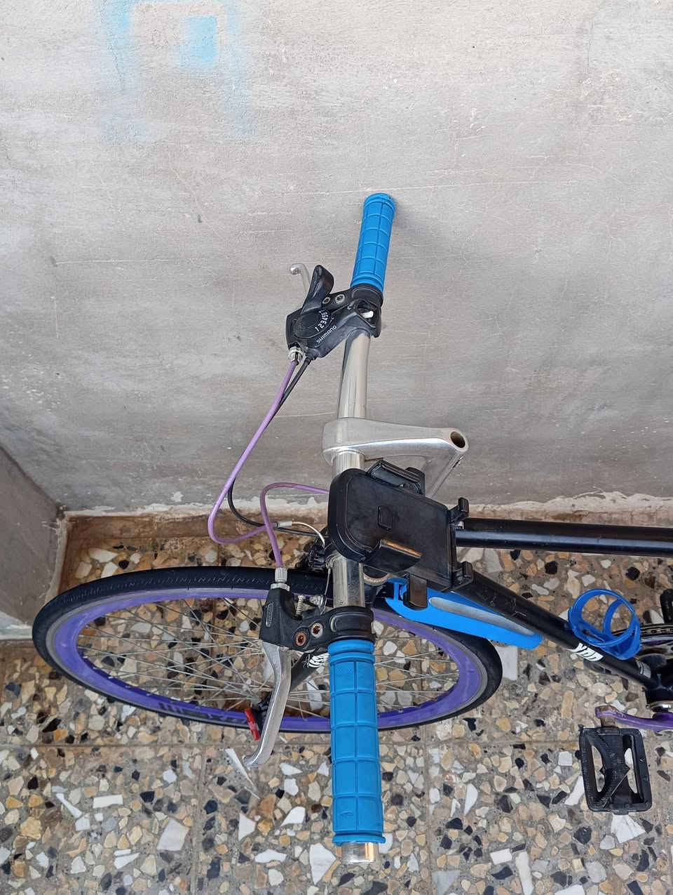 بايسكل للبيع c700
كامل بريكات وكير تايرات جدد 

ما يحتاجله ايشي سعره 110 وبي مجال لشراي 

مكاني بغداد جسر ديالى الجديد السايد الواحد قرب البانزين خانه


**إذا كنت صاحب هذا الإعلان وتريد حذفه لأي سبب، رجاءا أرسل رسالة إلى الدعم الفني**