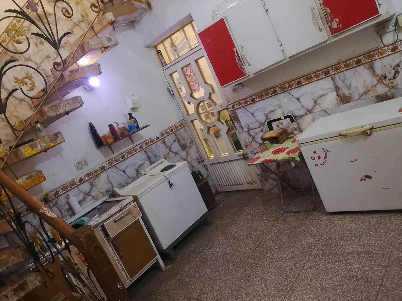 السلام عليكم 
بيت للبيع طابو صرف 
الموقع نهاوند الثانية  شارع المدارس اول فرع. 
المساحة 100 متر 
السعر 115 وبي مجال. 

للتواصل والاستفسار خاص.


**إذا كنت صاحب هذا الإعلان وتريد حذفه لأي سبب، رجاءا أرسل رسالة إلى الدعم الفني**