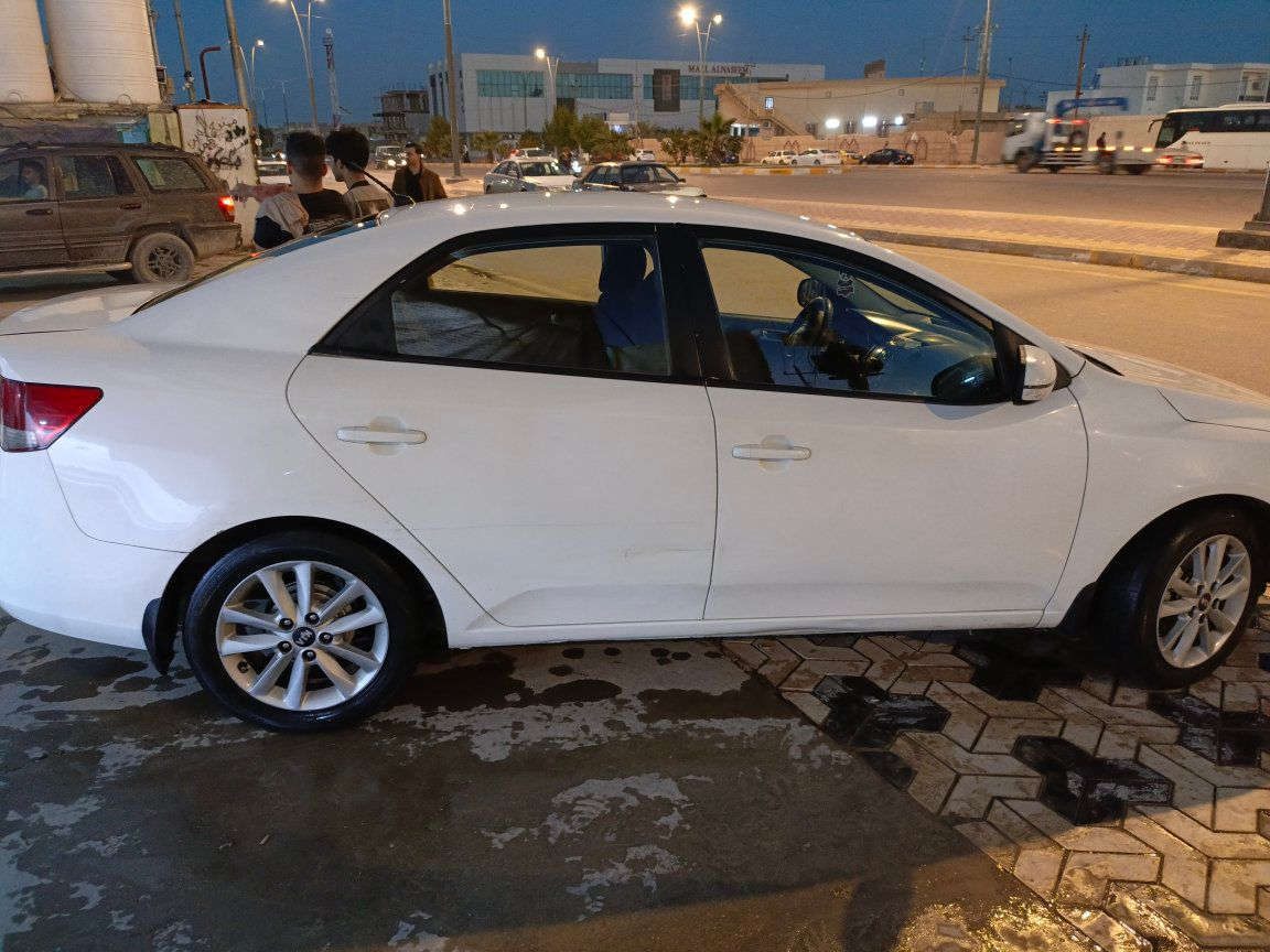 سيراتو اللبيع موديل 11 سياره نضيفه جاهزه تبريد ثلج.هزه جديده رقم اربيل 
سياره جاهزه بيها حزام صبغ.
السعر 88 وبيها مجال بسيط 
الاستفسار الاتصال على رقم 
‏‪***********‬‏
