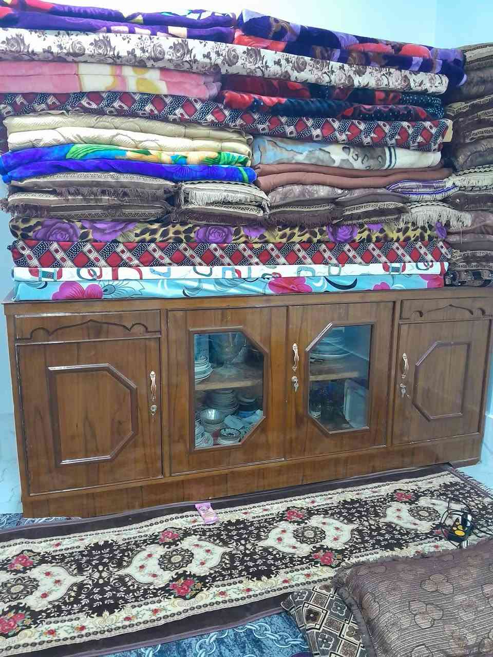 *للبيع بوفيه جديده*
*قياس مترين ونص* 
*سعر 250 حطاطه* 
*مكان الرمادي الخمسه كيلو*


**إذا كنت صاحب هذا الإعلان وتريد حذفه لأي سبب، رجاءا أرسل رسالة إلى الدعم الفني**