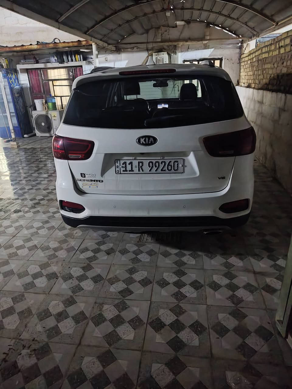 السلام عليكم كيا سورنتو موديل ١٩كفالة عامه رقم بغداد انكليزي اربع كاميرات ٧راكب محرك ٦سياره جديده معه الكلمه مكان ديوانيه بيع او مراوس ماشيه اصل ٧١بيع او مراوس ***********
