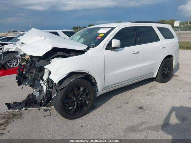 دورنكو ٢٢ رقم بصرة باسمي محرك ٣٦٠٠ فئة sxT اللون أبيض كشن مخمل محرك دوش يشتغل على بانزين عادي 
حادث تبديل چاملغات ٢ مع البنيد عندي صور الحادث مع تعديل وسحب طرف البرانكيت الأمامي من جهة الدعامية سعرها ٢٢٠ مكانها البصرة رقم ***********
