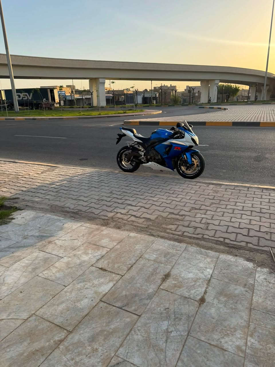 جكسر 1000 الف وارد يابان🇯🇵 كفاله عامه گير مكينه ضفيره كفرات كلهن بشرط عليها برمجه بگ فاير وطلقات كلش قويه دراجه جديده كلش عليها تزويد سلايدرات حمايه وقباقه مكينه كاربون دراجه جاهزه وعليها ادامه جديده نقص برغي مابيها كامله على اخر حبايه ونصبه والنضافه شرط احله من الصور مكاني ميسان العماره (***********) السعر 67 ورقة
