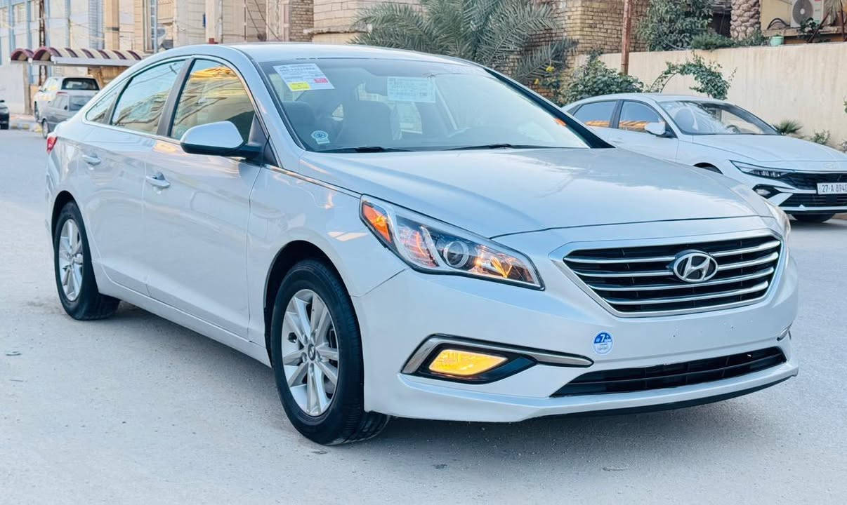 السلام عليكم ورحمه الله 
هونداي سوناته 2015وارد امريكي محرك 2400 مامفتوح  ماشي 100 حقيقي ولاگلوب مشتغل بل الدشبول 
حره تحويل مشروع وطني تحويل مباشر 
حادثه جاملغ وبنيد مبدلات اصليات نفس اللون  مواصفات كلش حلوه شاشه كبيره كامره دواره ويل كب عدد 5  بلاجكتور داخل عسلي تحكم استيرن جهتين ثلاث انضمه قياده السياره جديده جداً وجاهزه گير ومحرك وتبريد حداديه شرط الفحص 
السعر 113 مكاني ناصريه شارع بغداد 
للاستفسار ***********
