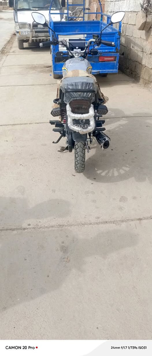 السلام عليكم دراجه سولنك 25 للبيع مكفول  مماشي العنوان ديالئ الخالص اتصل *********** مكلف بلنشر
