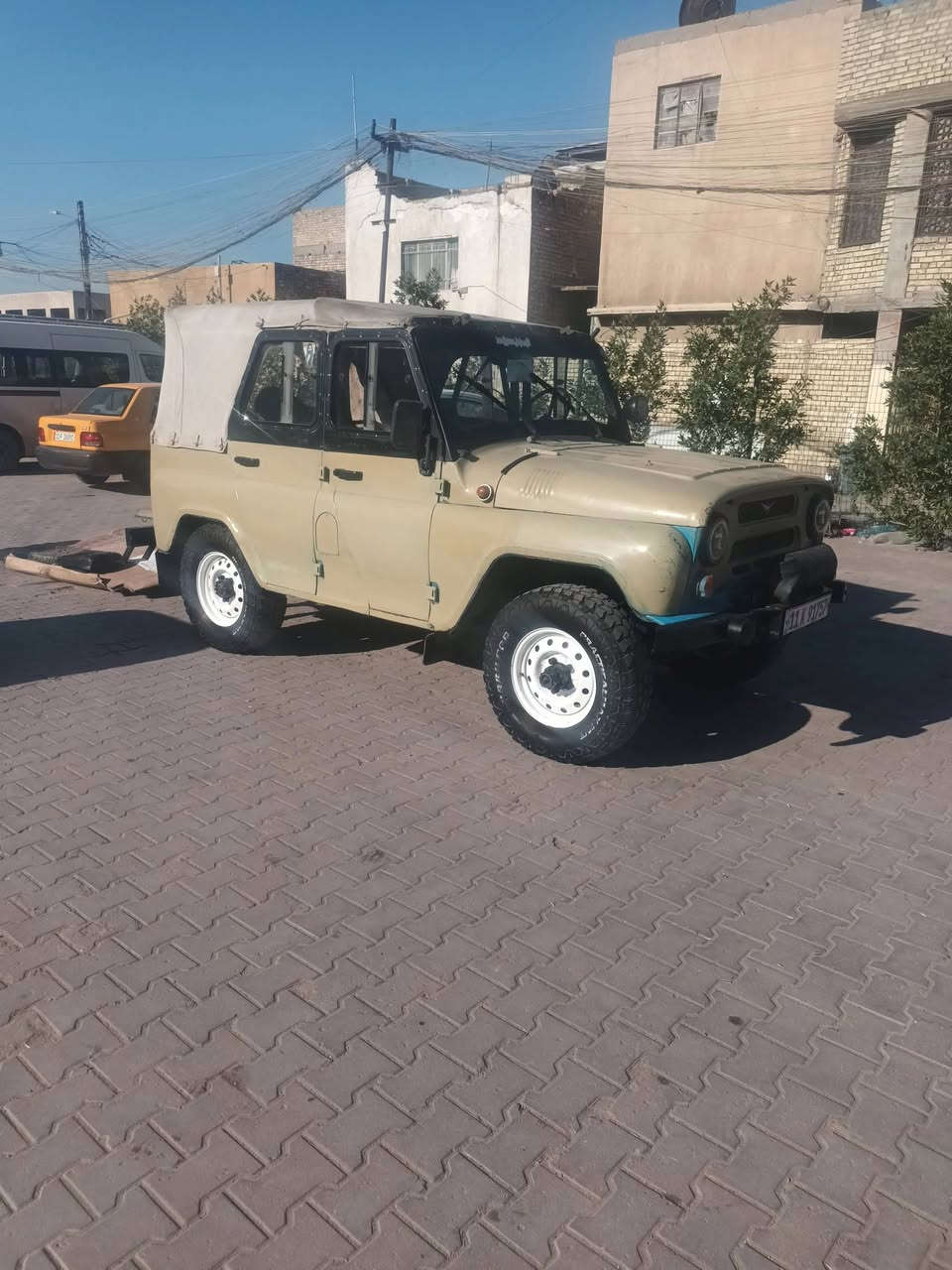 واز البيع مكينه ونجي وكير حوثي الو كير شغال خاكي بلادي دخل وخارج موديل الفين  وخمسه رقم دولي انكليزي 88وليحب يخابر رقمي *********** بكاني بغداد مدينة الصدر
