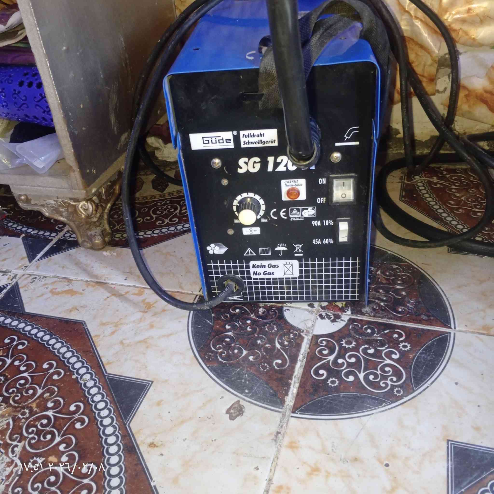 السلام عليكم عندي كمبريسر هواء وعندمكينة لحام مك حجم چبير وثقيل ألماني باله وعندي مكينة بلازمه قطع وقص هم باله الكمبريسر 150 وماكنه الحام مك 150 وماكنة البلازمه للقطع 100 عنواني حي الشهداء ***********
