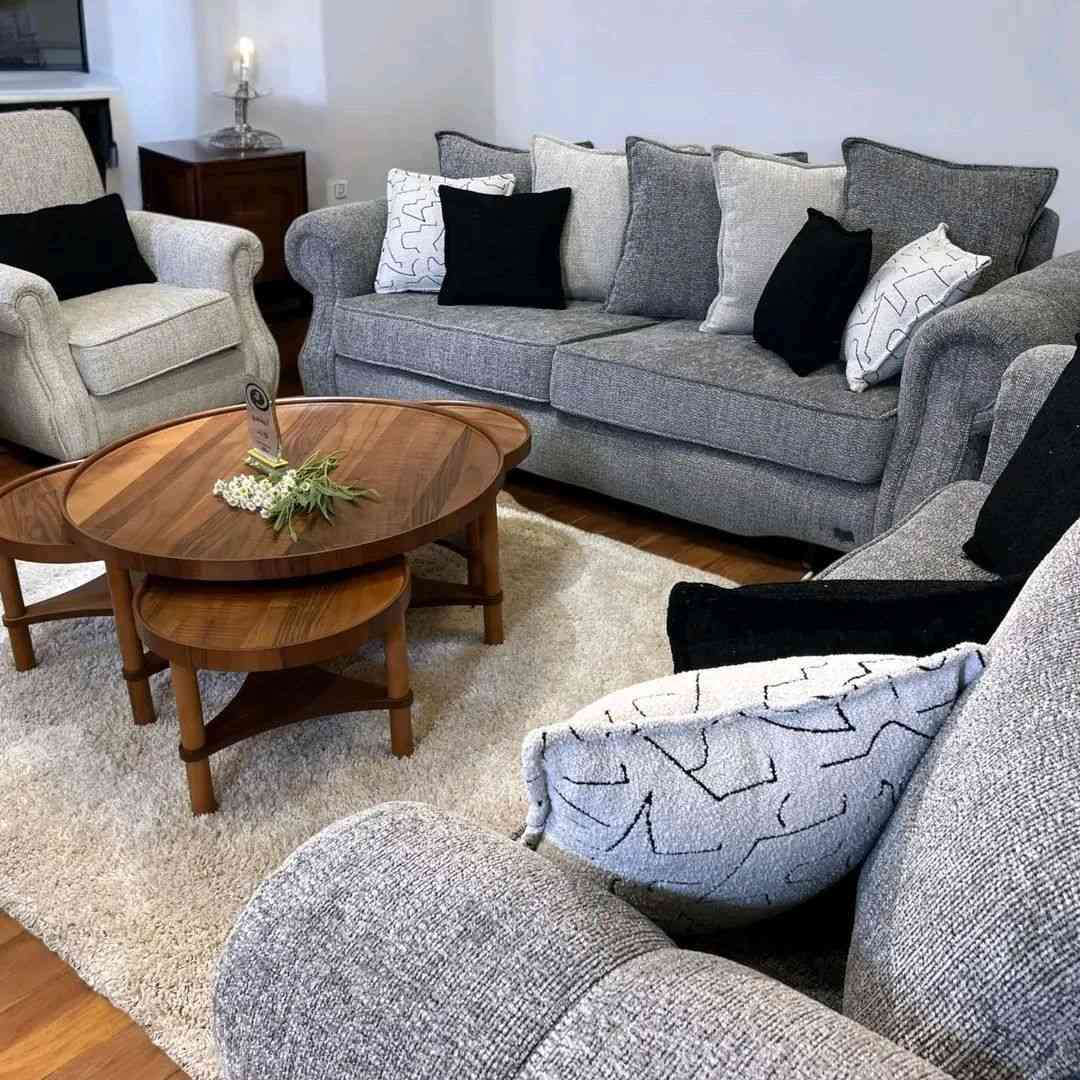 عرض خاص 
اسعارنه تختلف
موديل حديث 

مع معمل الصخرة ارقى واحدث الموديلات 
موديل المنادر  💎 

تخم شغل عراقي موديل تركي عشر مقاعد خمس قطع   قنفتين ثلاثي وقنفه ثنائيه وكراسي عدد 2اضافه  كوشات هديه عدد 6
متوفر 8مقاعد 
7مقاعد
  5مقاعد 

خمس قطع اثنين كبيرة ثلاثيه وحده وسط ثنائية و كرسيين مع كوشات عدد 6
جميع الالوان متوفره
توصيل داخل بغداد مجاني 
اطراف 15

القاعدة خشب كله بلوك 18مل
القماش  حسب الطلب متوفر انواع الاقمشه 
الاسفنج مميز اول مضغوط علو الاسفج 8سم 

❇️قياسات القنفات ❇️
200 سم  القنفه الكبيرة ام ثلاث مقاعد 
150 سم القنفه الوسط ام مقعدين 
75 سم  الكرسي

العمق الكلي للتخم  75 سم عرض المقعد الصافي

❌❌❌لا تدفع المبلغ اذا  اجاك يختلف عن الصورة❌❌❌

للحجز ارسل
 الصورة 
والاسم 
ورقمين موبايل
والعنوان
على الخاص

التوصيل. مده اسبوع لان شغل ثكيل


**إذا كنت صاحب هذا الإعلان وتريد حذفه لأي سبب، رجاءا أرسل رسالة إلى الدعم الفني**