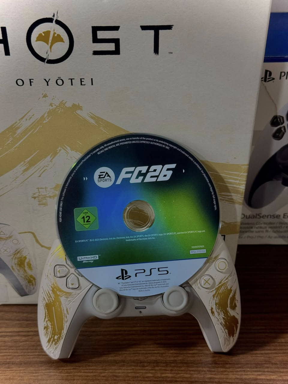 سلام عليكم شباب
PS5 Slim سليم نظيف جداً استخدام ساعات

وصل الشراء موجود ما صاره سبوع حتى الكيبل مامفتوح 

يجي وياه 

* يد إضافية نسخة Ghost of Yotei

* يد احترافية DualSense Edge

* قرص Resident Evil Requiem نسخه الديلوكس أغلى نسخه 

* قرص FC 26 

ومع حساب بيه ألعاب هواي:

Elden Ring + إضافات

Black Ops 3 + إضافات

COD Modern 2019

The Witcher + إضافات

GTA V

Red Dead 2

The Last of Us

Uncharted

Horizon

Assassin’s Creed

Far Cry

Mafia

وغيرها هواي فوق 50 لعبة

السعر:

950 يشمل الجهاز واليد الاضافيه وقرص FC26 والحساب مع العلم بس الحساب صارف عليه فوق المليون 

اليد الاحترافية 215

القرص رزنت ايفل 125 

البصرة توصيل لكل المحافظات 6 

رقمي موجود للتواصل

***********
