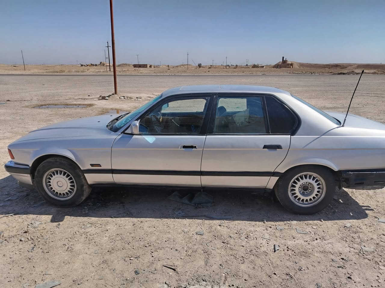 السلام عليكم ورحمة الله وبركاته
للبيع او مراوس بي ام دبليو 735 رقم انكليزي بسمي تحويل مباشر شرط كير ومحرك تخم تاير حدايه شرط سياره خير من الله مكان الكرمه
السعر 45 وبيه مجال لطيبين
الاتصال او خاص
***********
