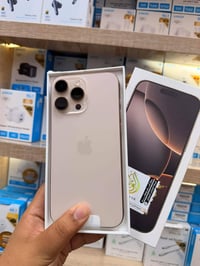 آيفون ١٦ برو ماكس • ٢٥٦ • بطاريه ١٠٠