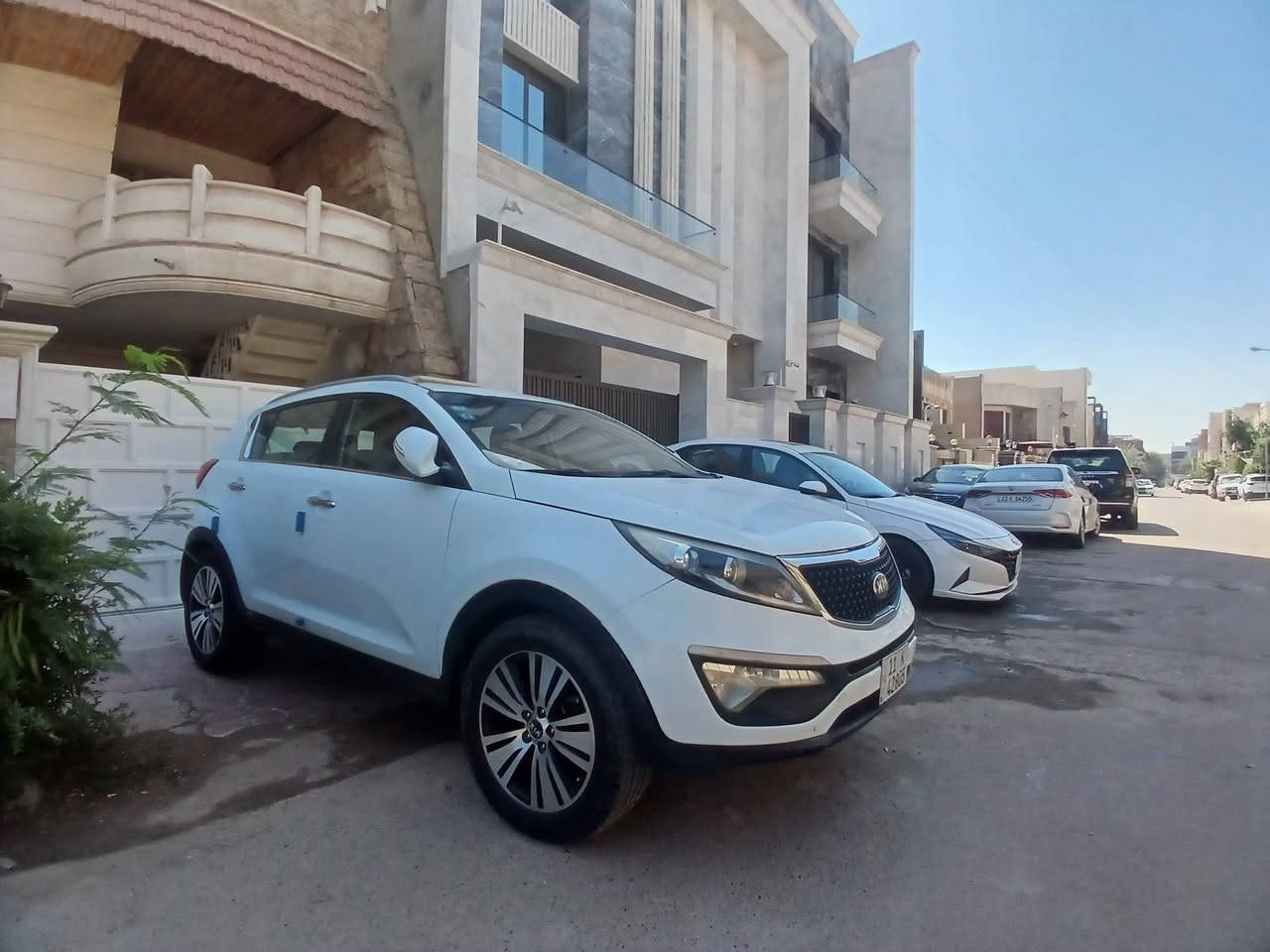 سبورتج ٢٠١٥ خليجي سلوفاكي gdi گير ومحرك وتبريد ثلج مكفول تحكم ستيرن نظام ايكو اقتصادي سياره نظيفه استخدام شخصي والرقم انكليزي وسنويه لل٢٠٢٩ باسمي السياره السعر (١٢٧ شده و٢٧) للاستفسار ***********
