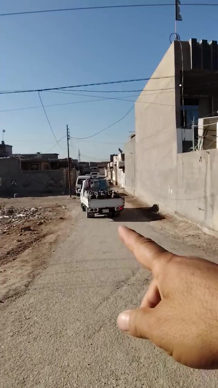 السلام عليكم ورحمة الله وبركاته
⬅️   عرض جداً رخيص  ليوم ✅👌

مشتمل / مساحة 100 متر. للبيع  السعر بلااااش
22 مليون قفل

البيت يحتوي على غرف النوم  2  / أرضية سراميك 
وصالة واستقبال خدمات ماء كهرباء سحب تبليط مدارس

المكان بغداد تقاطع النهروان قرية الجوادين
غريب علئ شارع العام
مكتب بغداد للعقار ***********
